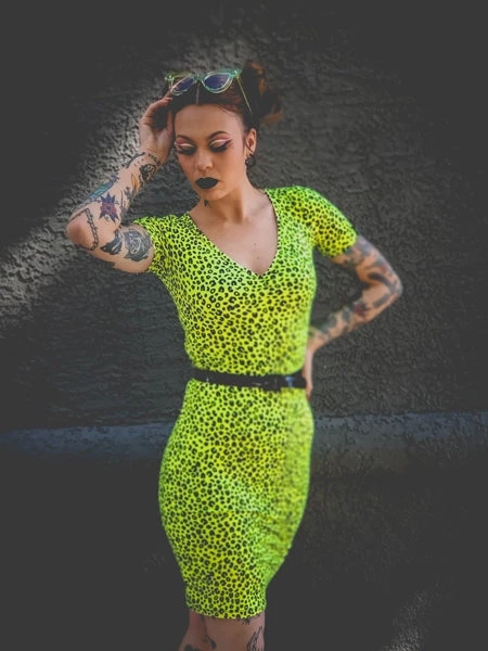 Neon Dreams SOURPUSS LEOPARD MIDI SKIRT NEON YELLOW