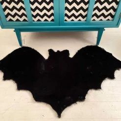 SOURPUSS FURRY BAT RUG