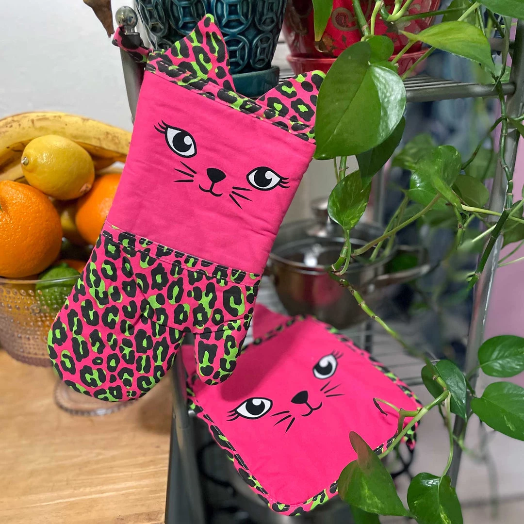 Shop Sourpuss SOURPUSS PINK LEOPARD KITCHEN SET