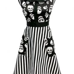 SOURPUSS LUST FOR SKULLS APRON