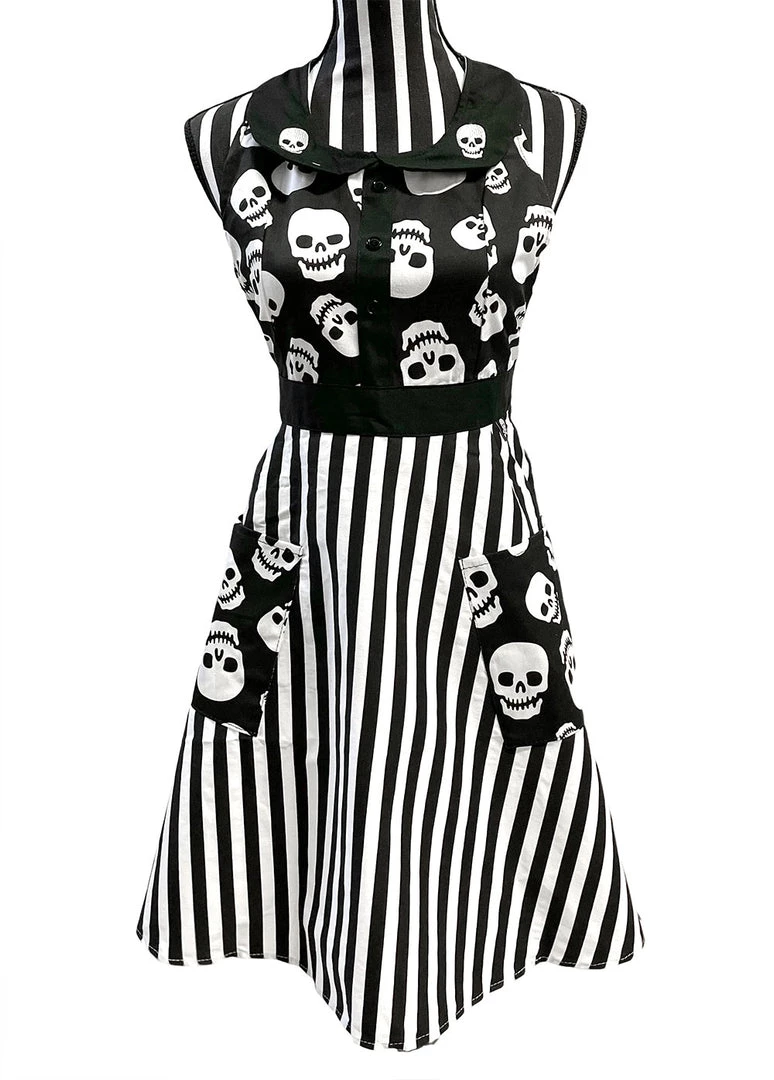 SOURPUSS LUST FOR SKULLS APRON