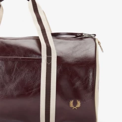 FRED PERRY CLASSIC BARREL BAG PORT/ECRU Accessories