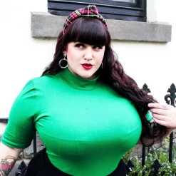 Shop Sour+Plus HEART OF HAUTE DENISE TOP KELLY GREEN