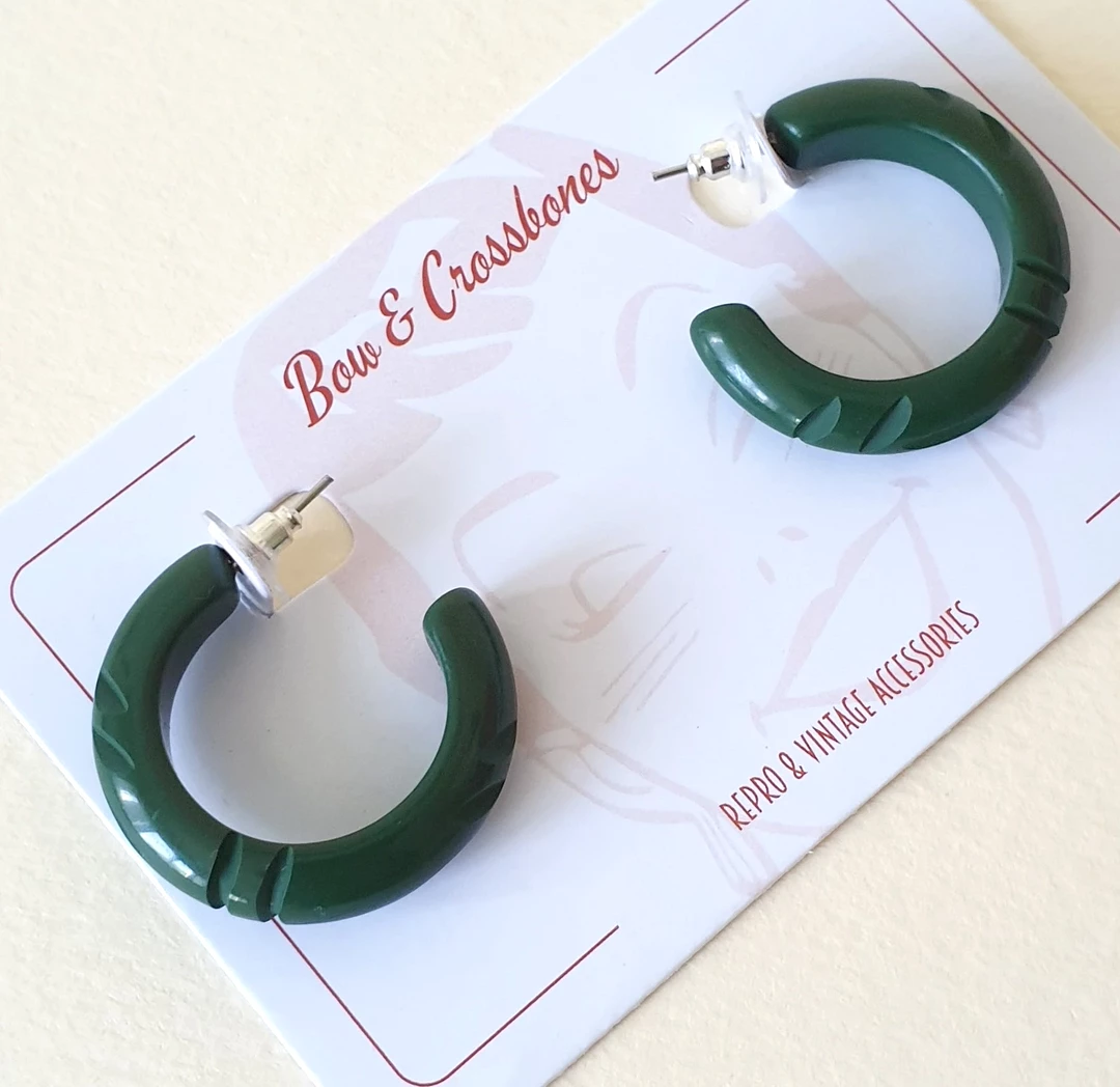 BOW & CROSSBONES ELSIE HOOP EARRINGS DARK GREEN