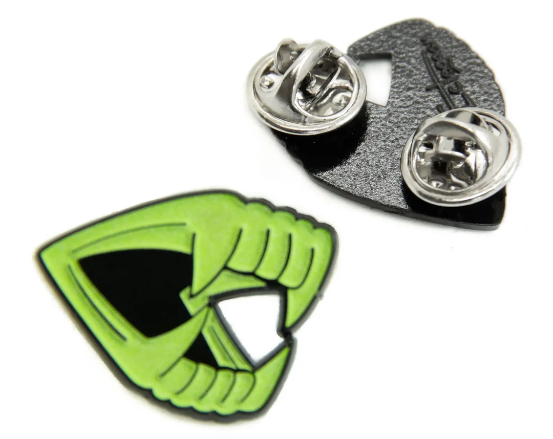 ECTOGASM GLOW IN THE DARK VAMPIRE TEETH COLLAR PIN SET Back In Stock