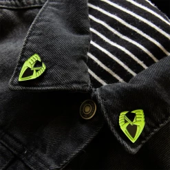 ECTOGASM GLOW IN THE DARK VAMPIRE TEETH COLLAR PIN SET Back In Stock