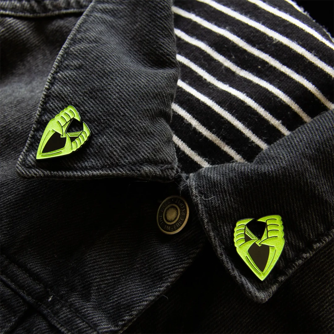 ECTOGASM GLOW IN THE DARK VAMPIRE TEETH COLLAR PIN SET Back In Stock