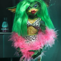 None GREMLINS 2 ULTIMATE GRETA 7" ACTION FIGURE