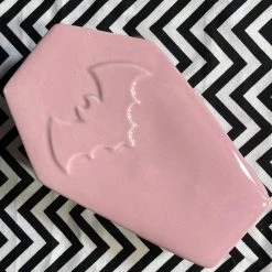 SOURPUSS COFFIN STASH BOX PINK