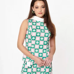 SMAK PARLOUR GREEN & PINK CHECKERBOARD DAISY PRINT MOD TOP Shop Sour+Plus