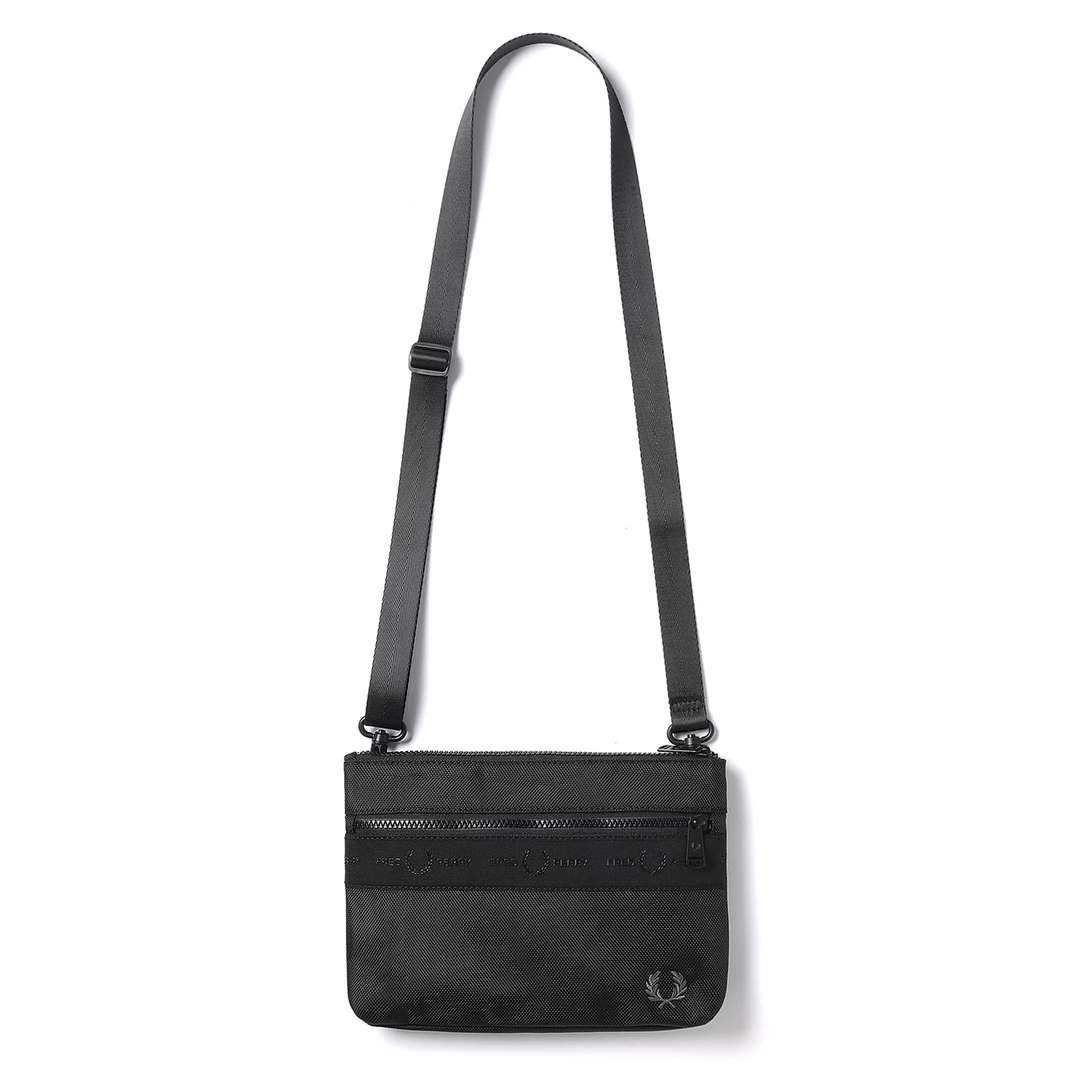 FRED PERRY TONAL TAPE SACOCHE CROSSBODY BAG